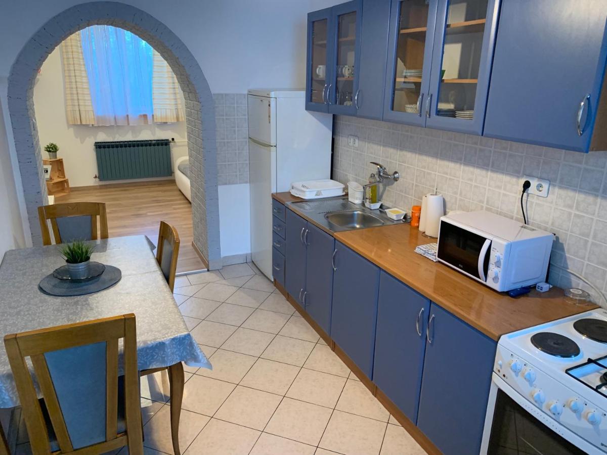 Crystal Lakes Apartment Plitvicka Jezera Bagian luar foto